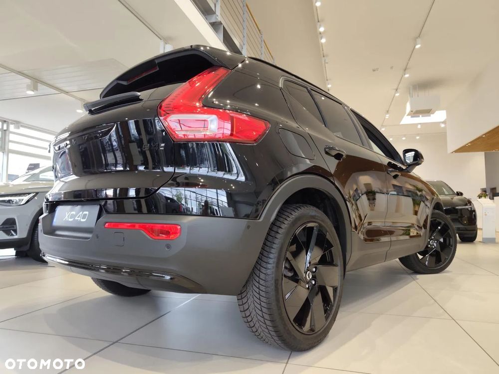 Volvo XC 40 B4 AWD Ultimate Dark - 3