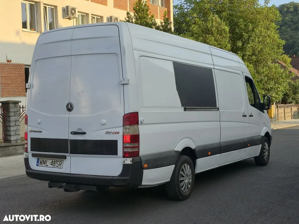 Mercedes-Benz Sprinter - 3