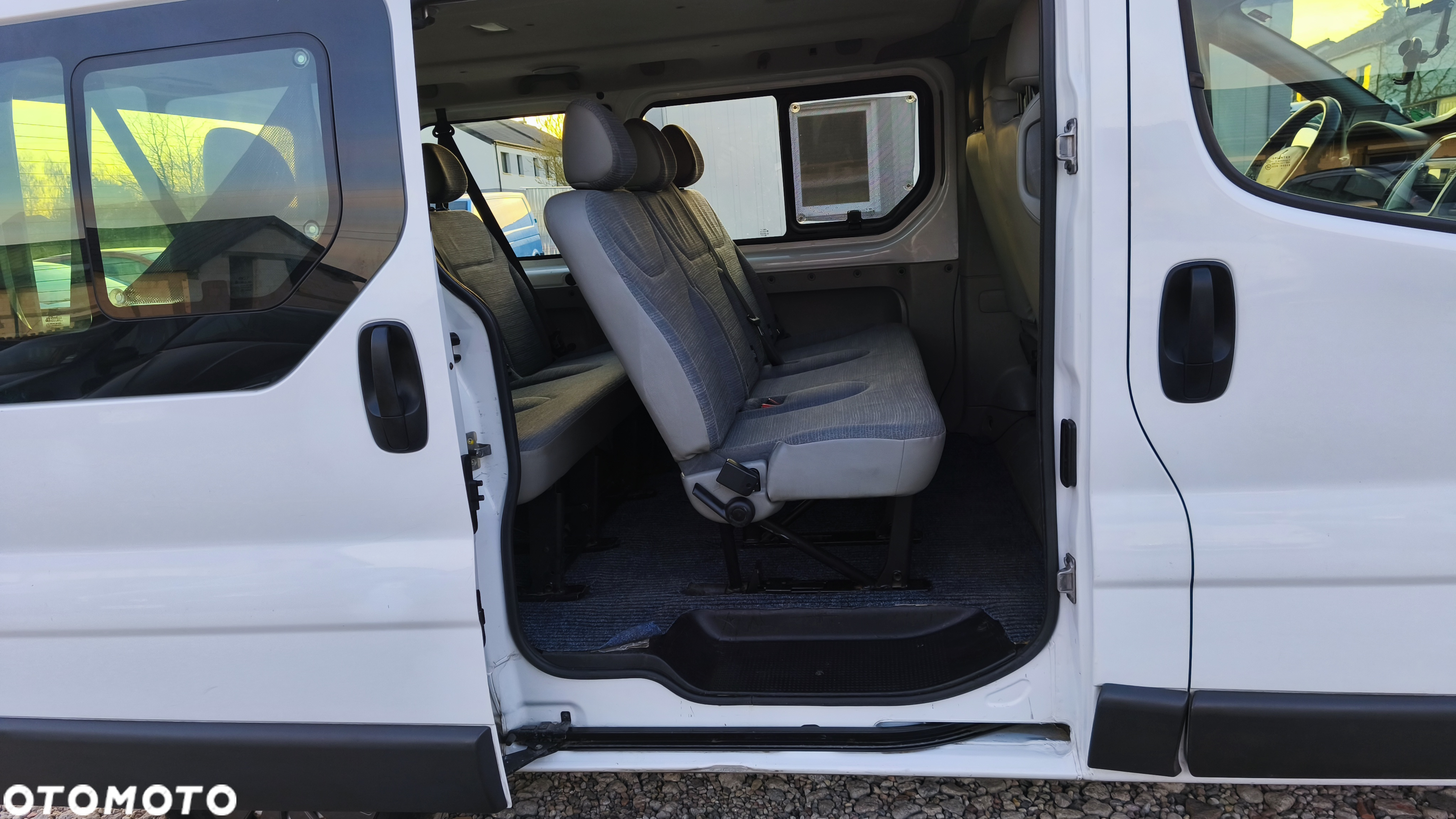 Renault Trafic - 28