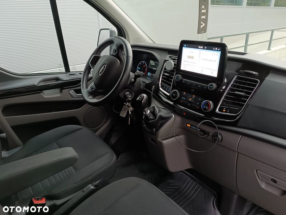 Ford Transit Custom 300 L1H1 Limited (bryg.) - 14