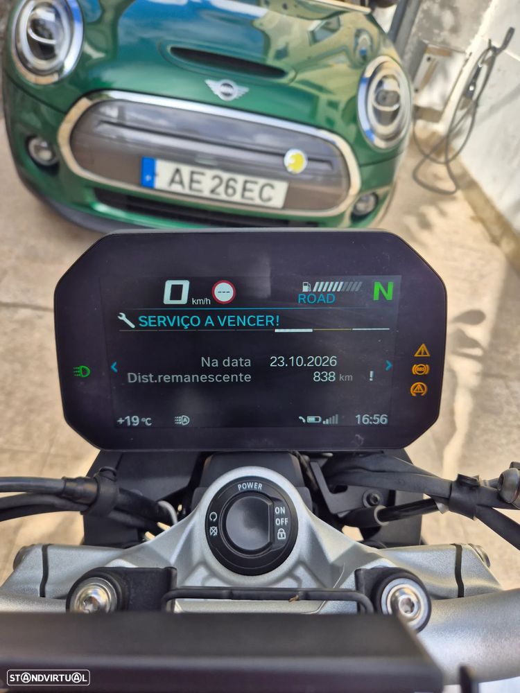 BMW F 900 R BMW QuickShifter Pro, Dynamic ESA - 18