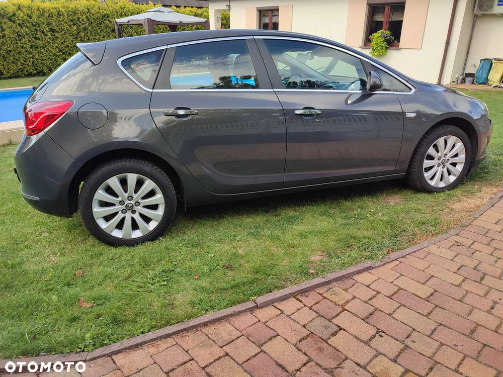 Opel Astra - 10