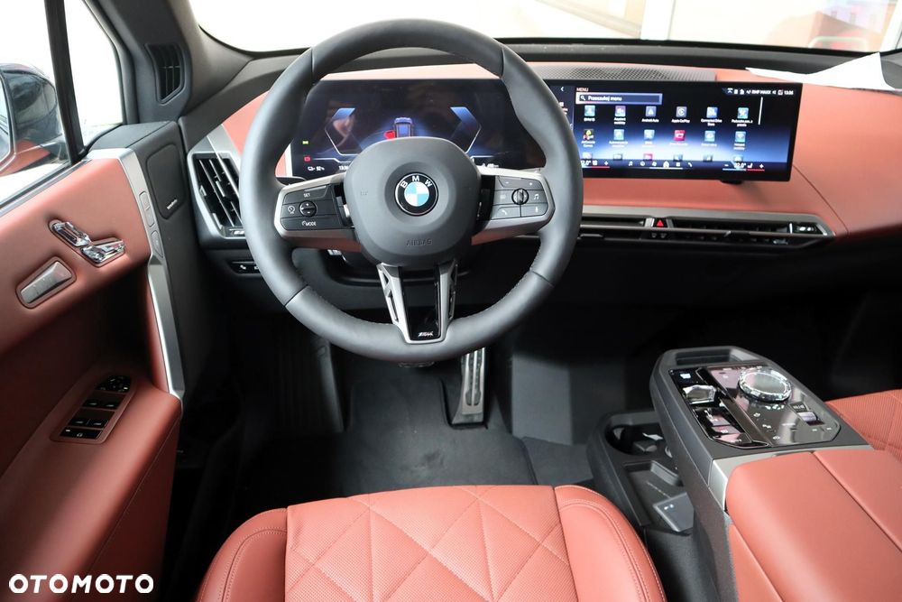 BMW iX - 18