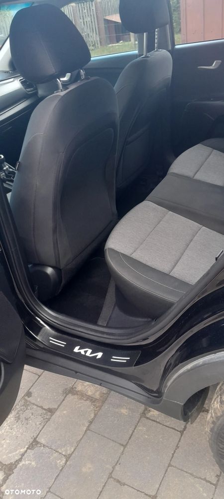 Kia Stonic 1.2 L - 6