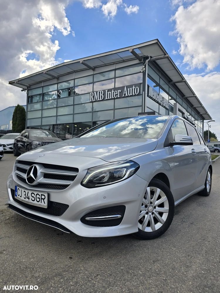 Mercedes-Benz B 180 - 1