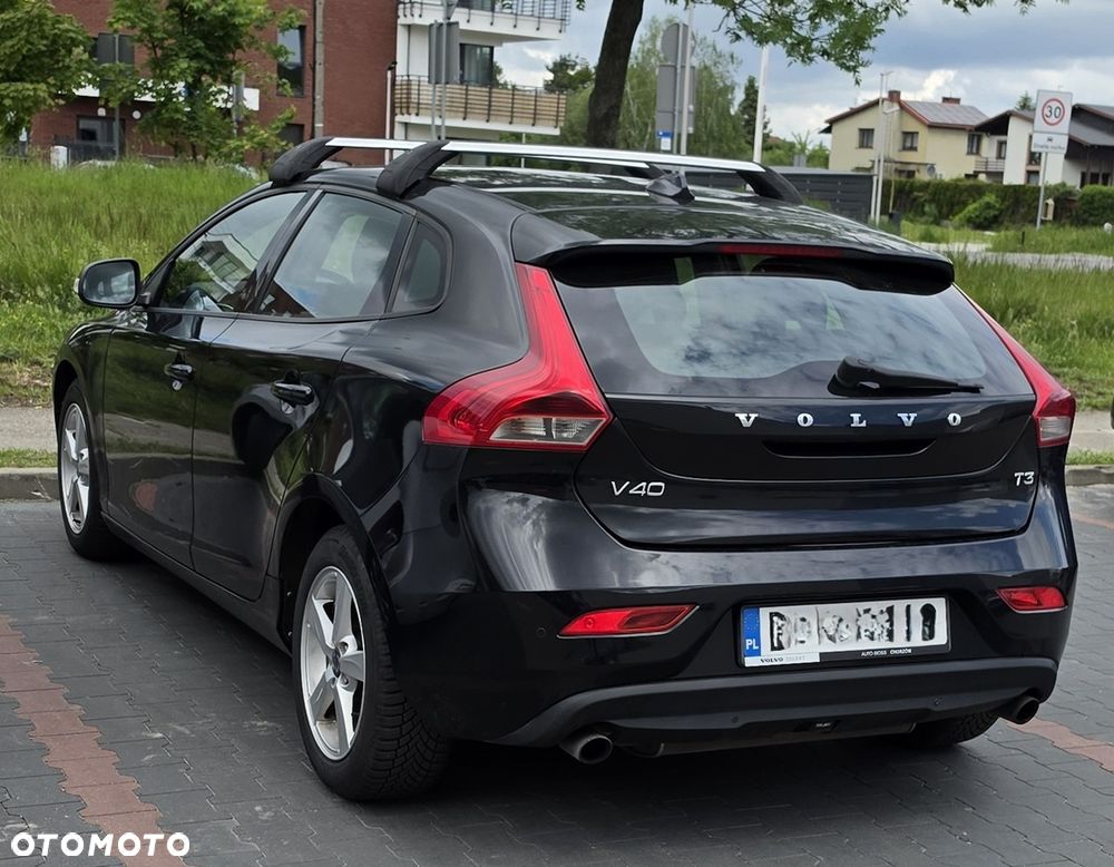Volvo V40 T3 Momentum - 4