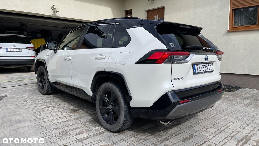 Toyota RAV4 - 4