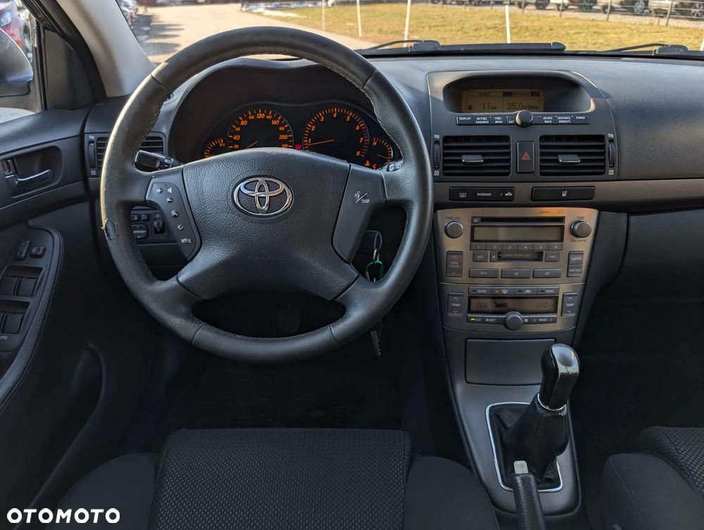 Toyota Avensis 1.8 VVT-i Edition - 27