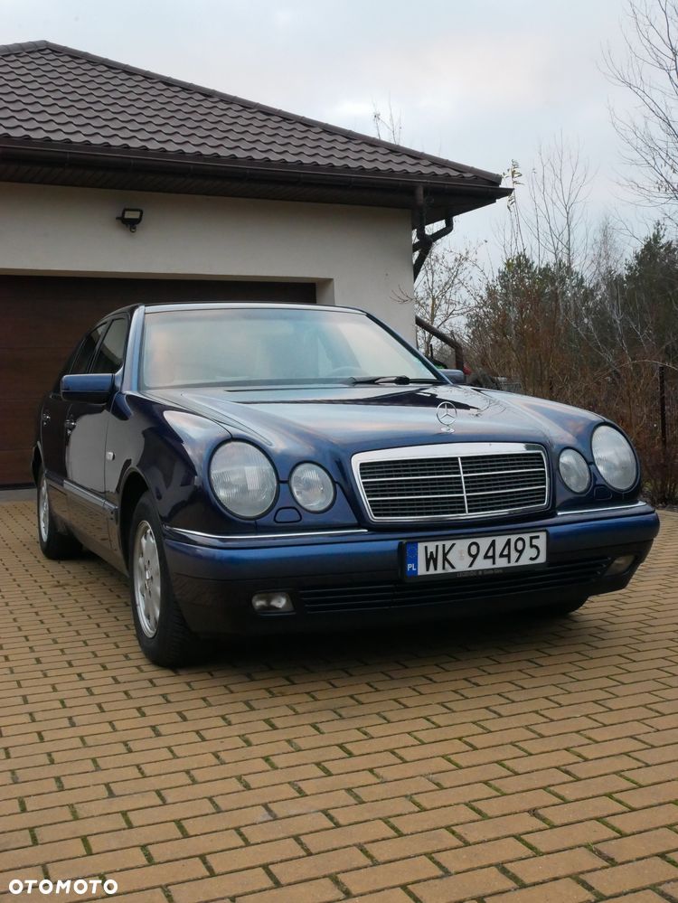 Mercedes-Benz Klasa E - 1