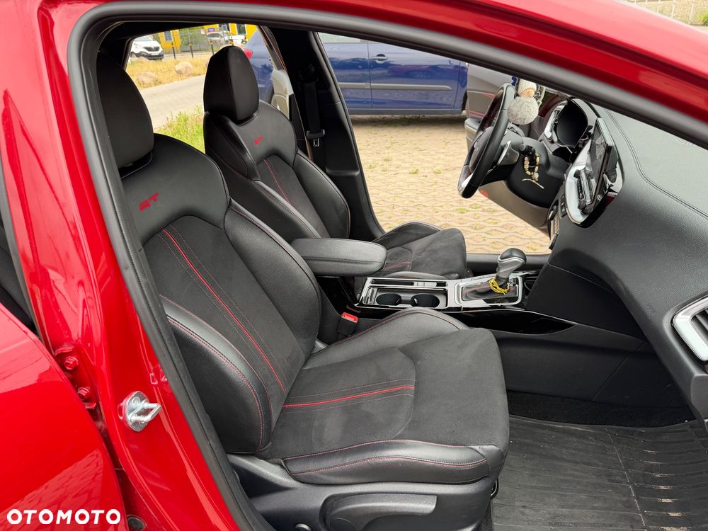 Kia ProCeed 1.6 T-GDI GT DCT - 12