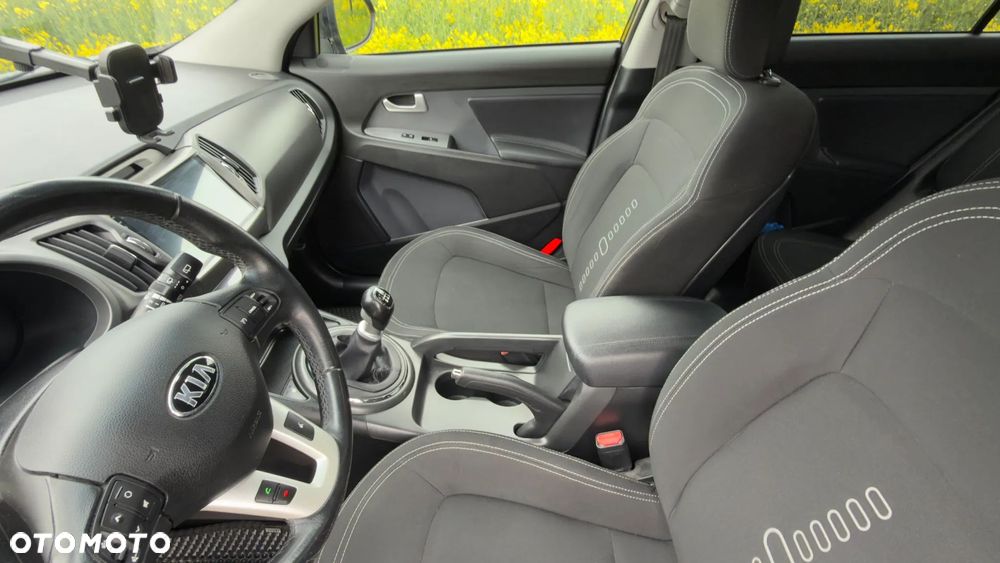 Kia Sportage 1.7 CRDI 2WD ISG Dream-Team Edition - 16