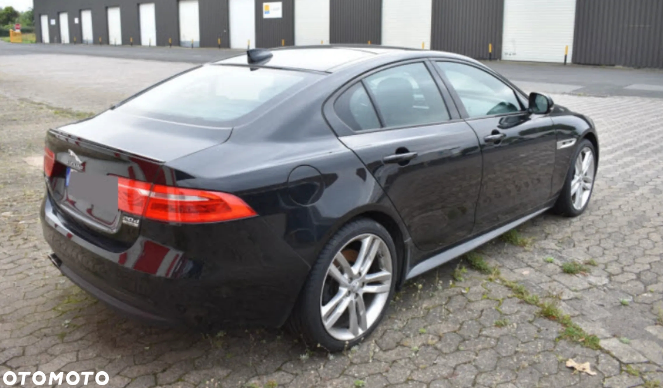 Jaguar XE 20d AWD R-Sport - 3
