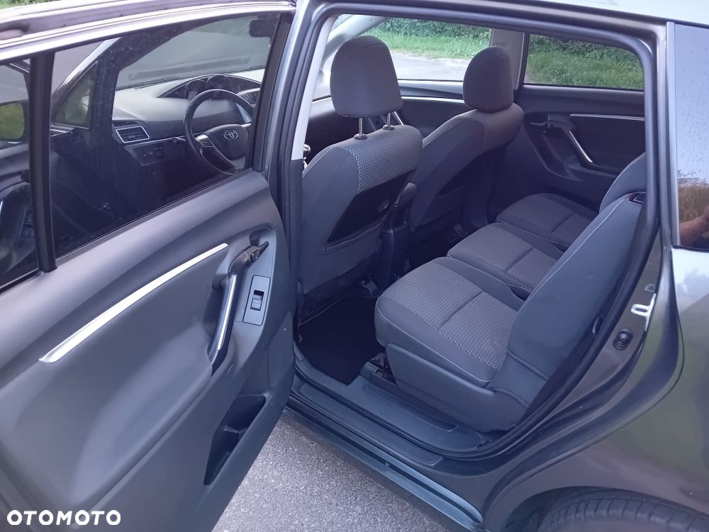 Toyota Verso - 7