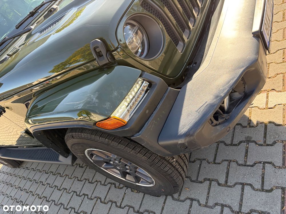 Jeep Wrangler - 11