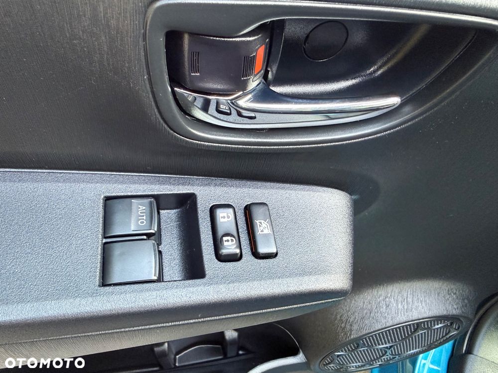 Toyota Yaris 1.5 VVT-i Launch Edition - 24