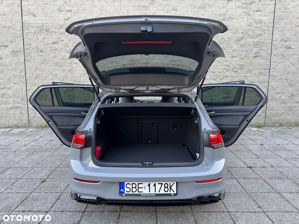 Volkswagen Golf 1.5 eTSI OPF DSG R-Line - 9