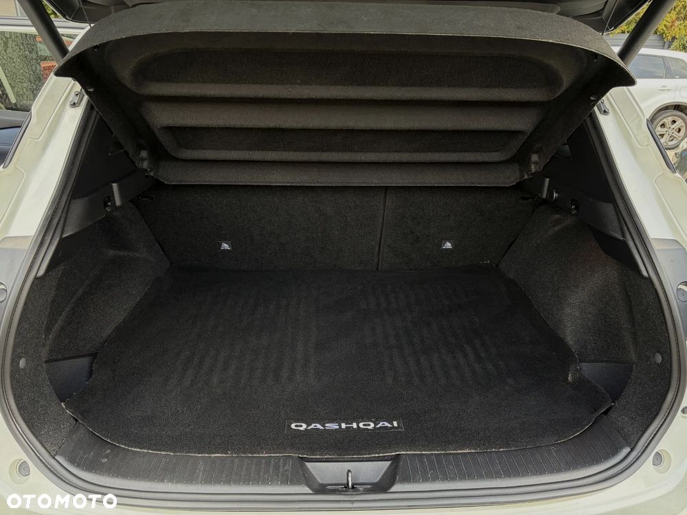 Nissan Qashqai 1.3 DIG-T DCT AKARI - 36