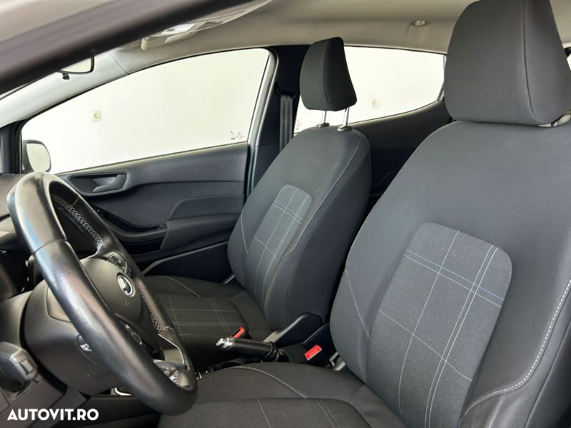Ford Fiesta - 24