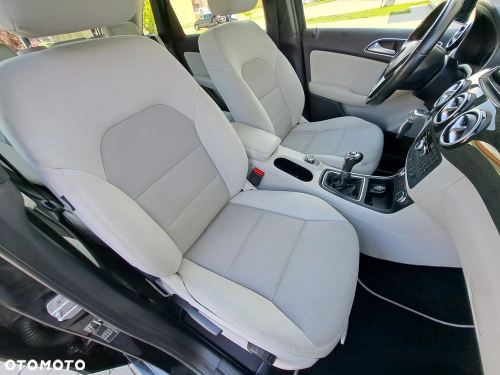 Mercedes-Benz Klasa B 180 (BlueEFFICIENCY) - 7