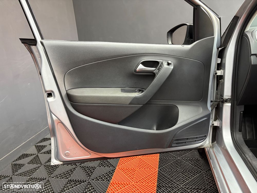 VW Polo 1.2 TDi BlueMotion - 33