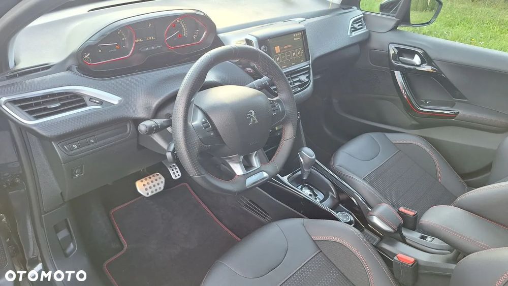 Peugeot 2008 - 12