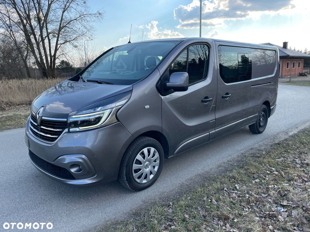 Renault TRAFIC - 2