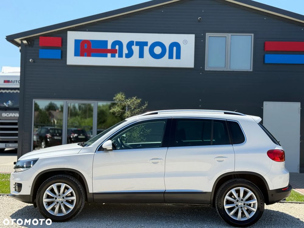 Volkswagen Tiguan 2.0 TDI DPF BlueMotion Technology Lounge Sport & Style - 8