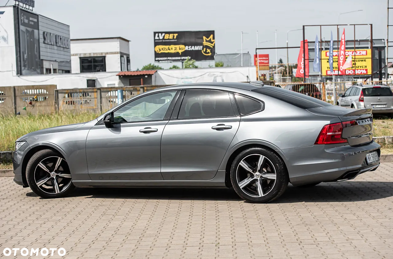 Volvo S90 D4 R-Design - 10