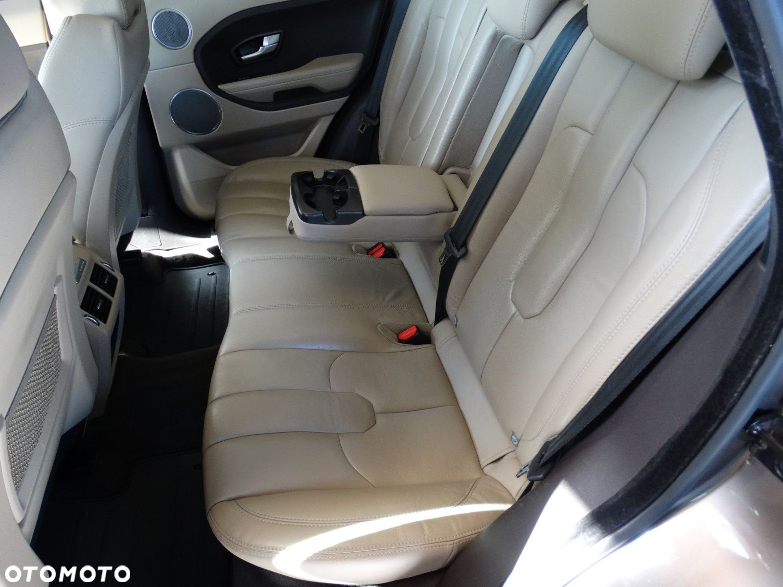 Land Rover Range Rover Evoque - 11