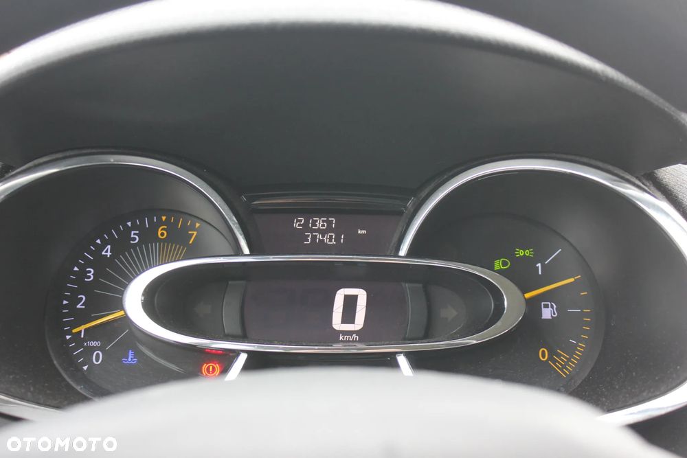 Renault Clio - 10