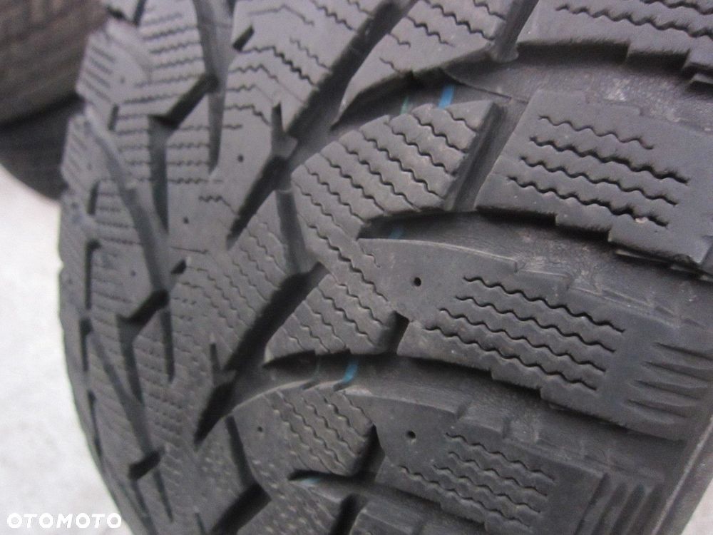 TOYO OPONA TOYO OBSERVE G3-ICE ZIMOWA 245/45 R19 7 MM 1 SZTUKA 2021R - 3