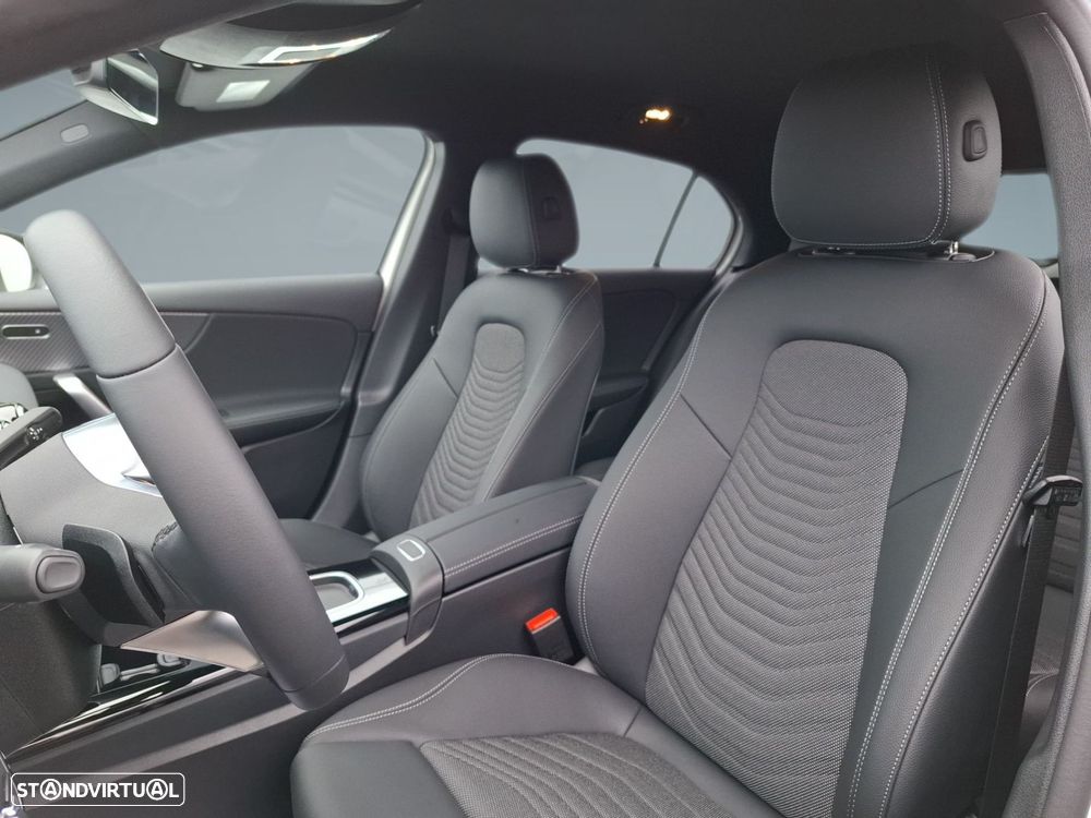 Mercedes-Benz a-180 d - 11