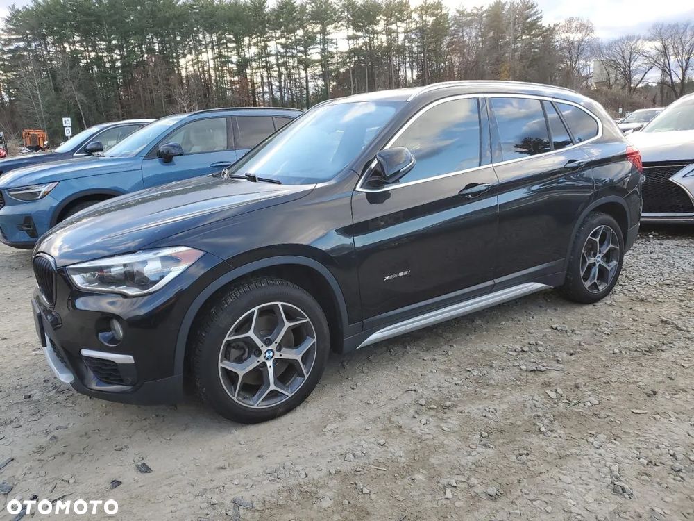 BMW X1 xDrive25i Sport Line - 2