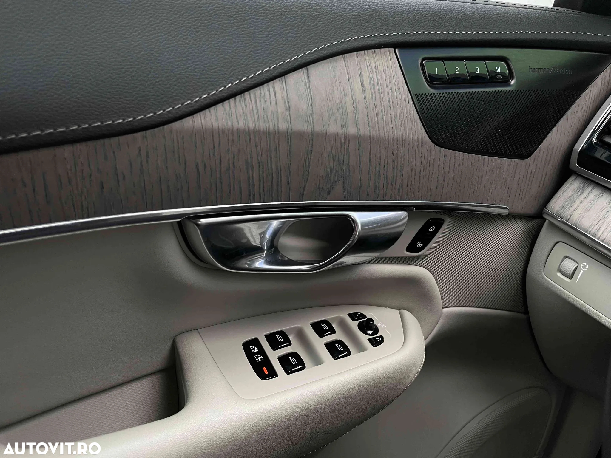 Volvo XC 90 - 13