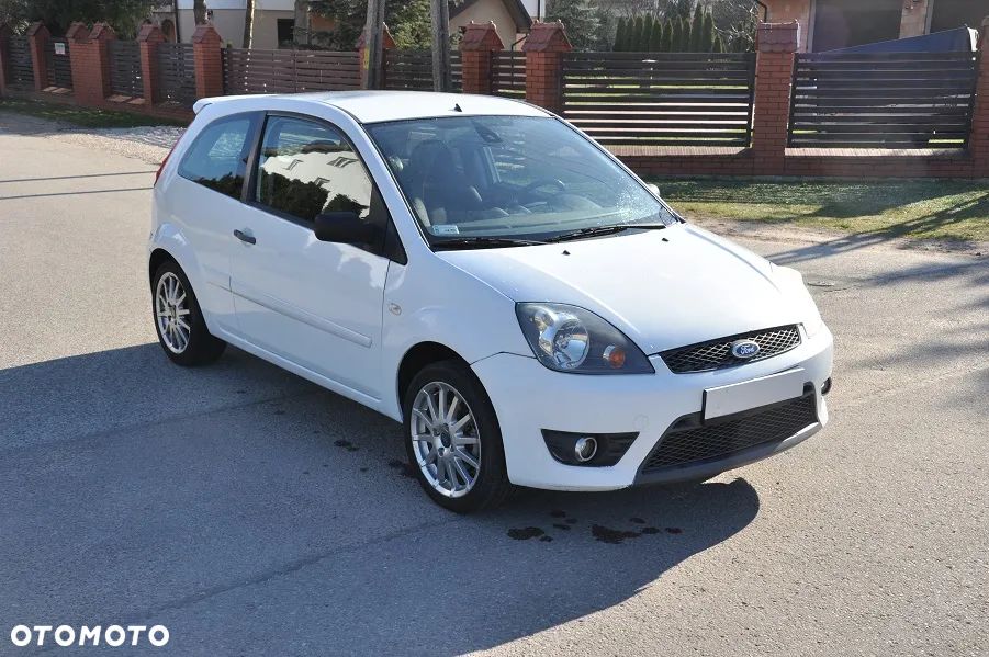 Ford Fiesta - 8