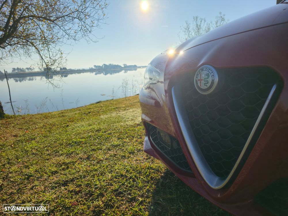 Alfa Romeo Giulia - 12
