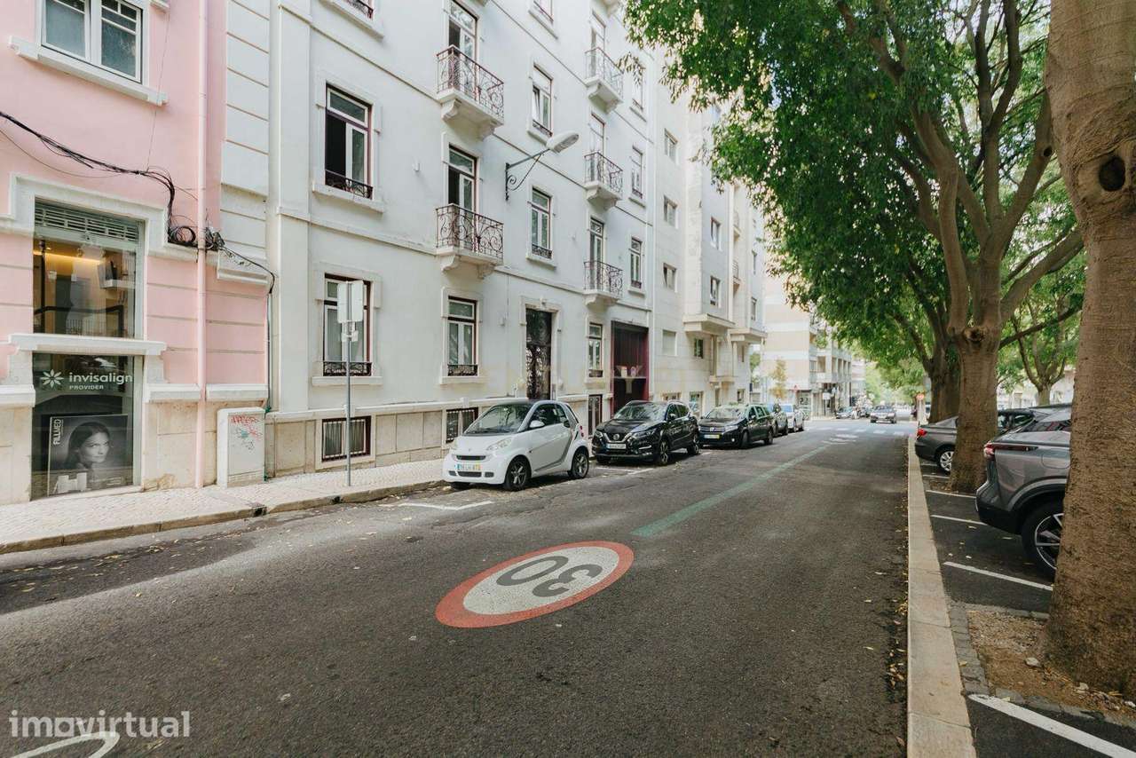 Apartamento Renovado em Avenidas Novas, Lisboa - Grande imagem: 2/33