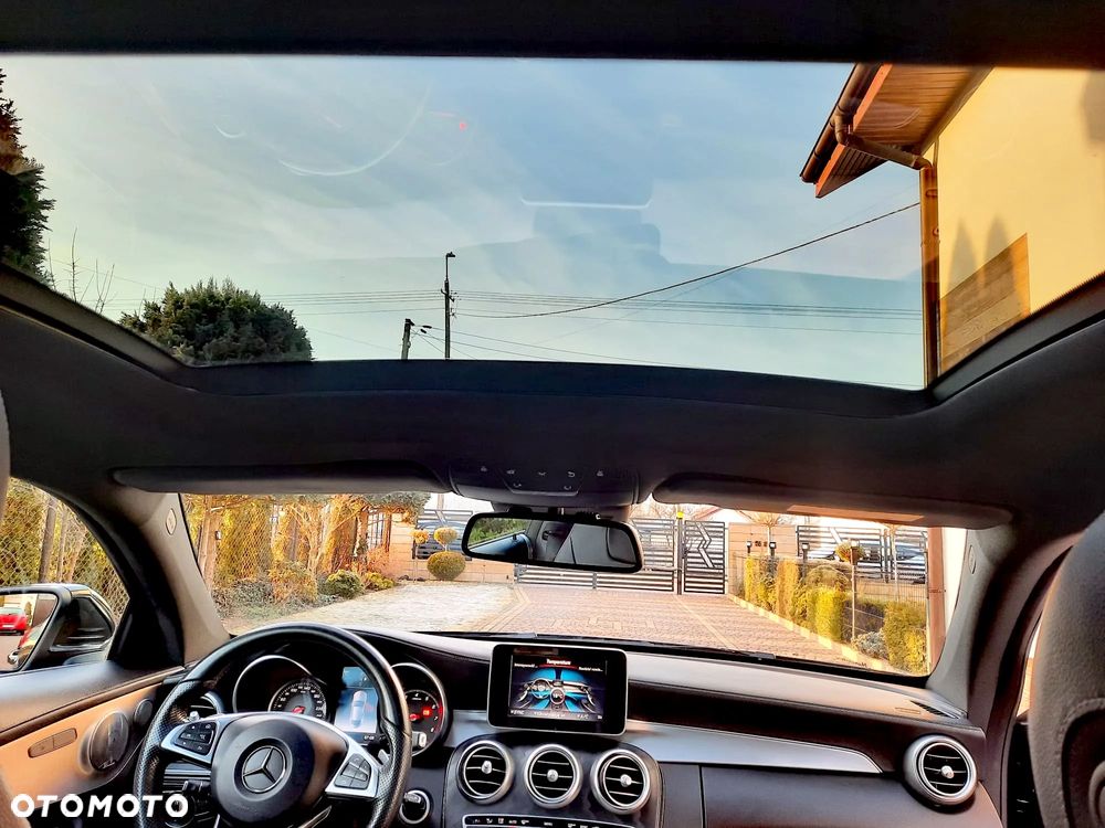 Mercedes-Benz Klasa C 300 9G-TRONIC - 15