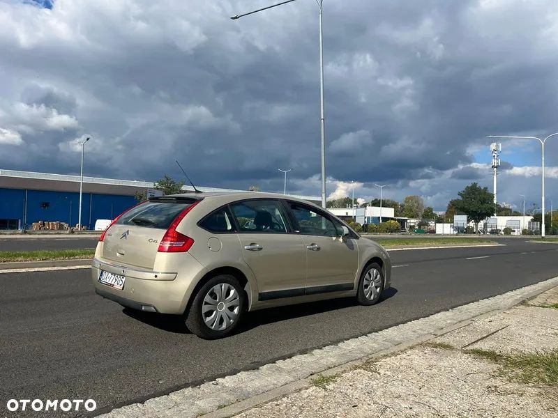Citroën C4 1.6 HDi Impress - 18