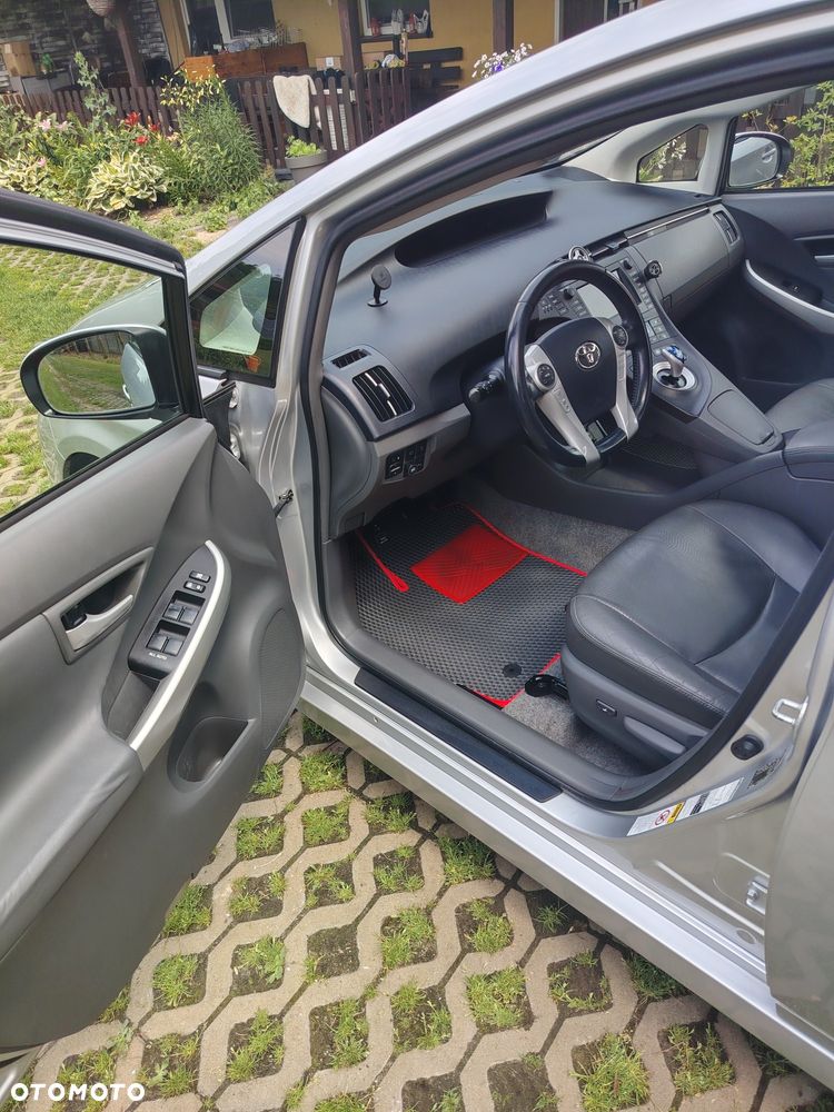 Toyota Prius - 7