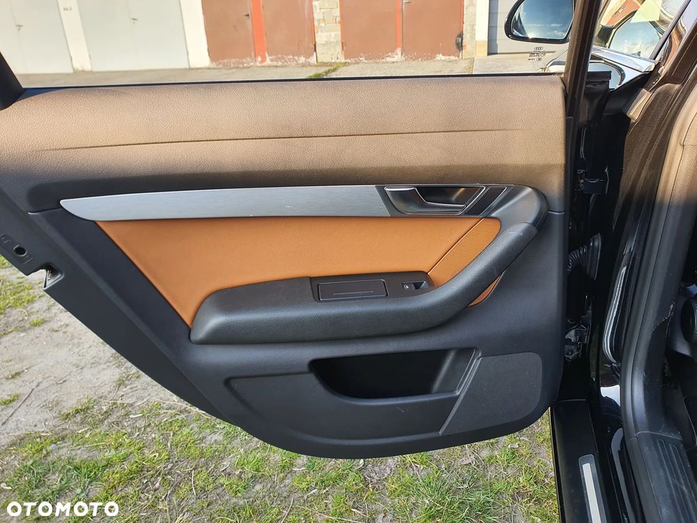 Audi A6 Avant 2.7 TDI DPF quattro tiptronic - 28