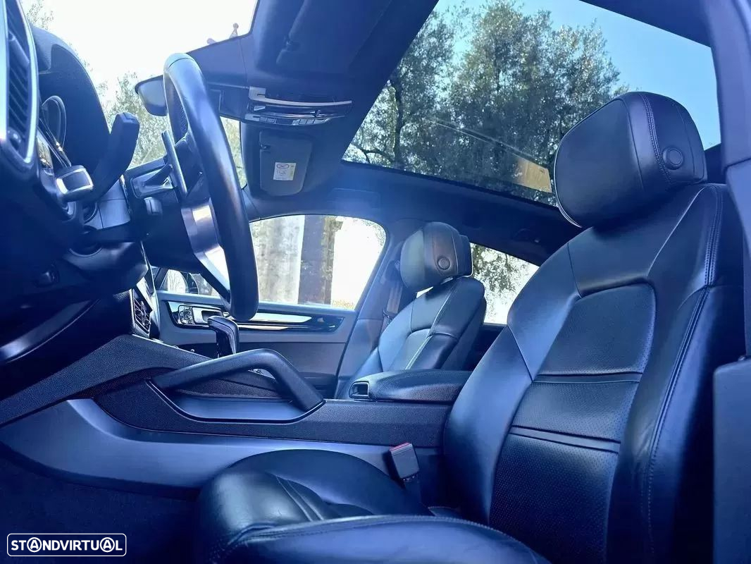 Porsche Cayenne Coupé - 17