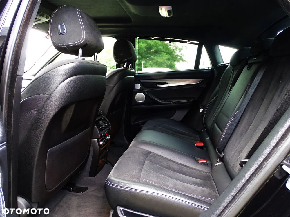 BMW X6M - 36