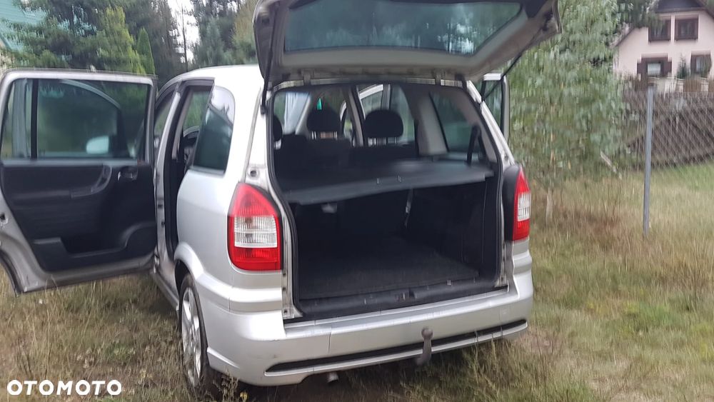 Opel Zafira 2.2 DTI Elegance - 2