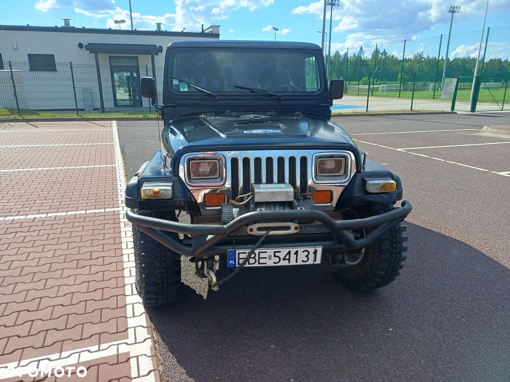 Jeep Wrangler - 4