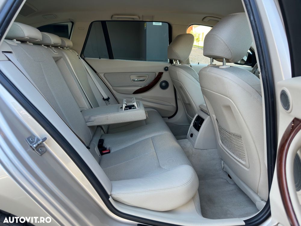BMW Seria 3 320d Aut. Modern Line - 17
