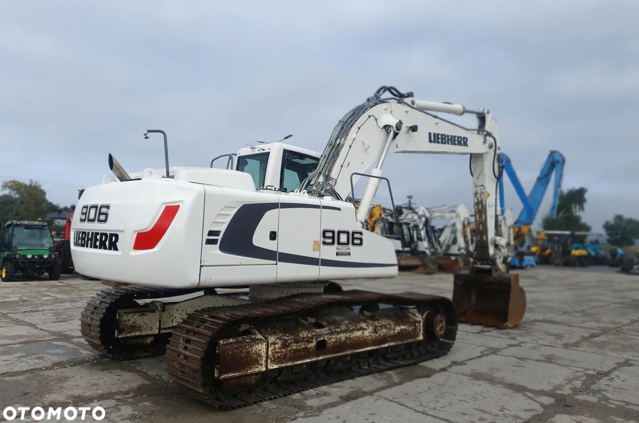 Liebherr R906 - 4