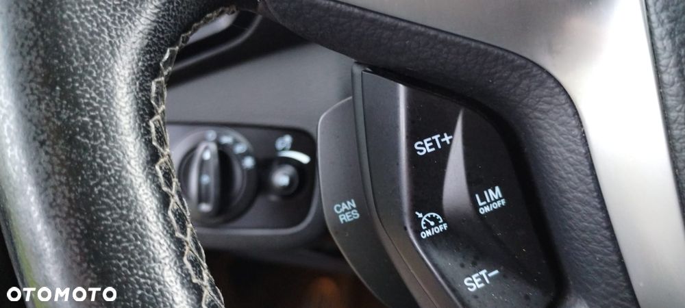 Ford Kuga 2.0 TDCi 4x4 Titanium - 22