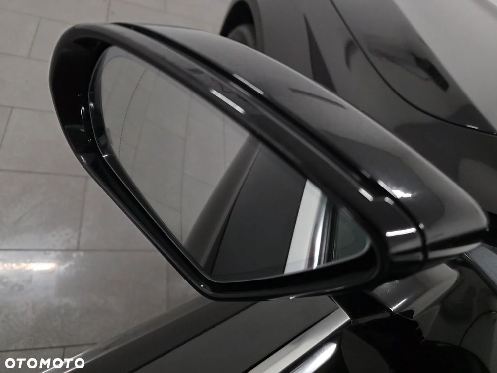 Mercedes-Benz Klasa E 300 4Matic 9G-TRONIC AMG Line - 27