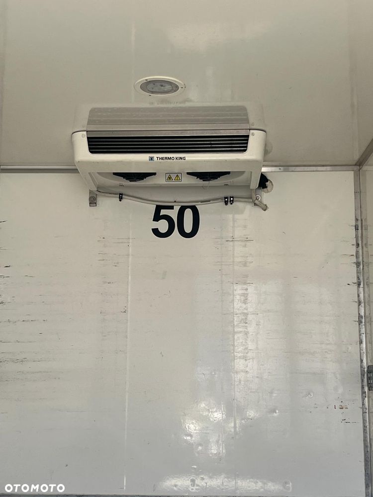 Mercedes-Benz Sprinter - 3